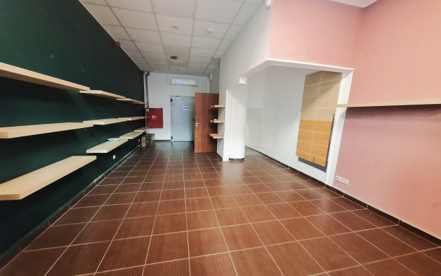 Kiadó Üzlethelyiség Budapest XI. kerület Műegyetem környéke Váli utca