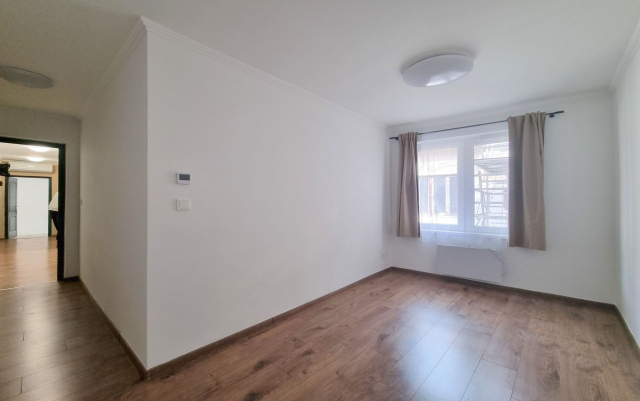 Kiadó Tégla lakás Budapest VIII. kerület Józsefváros (Nagykörúton kívül) Auróra utca