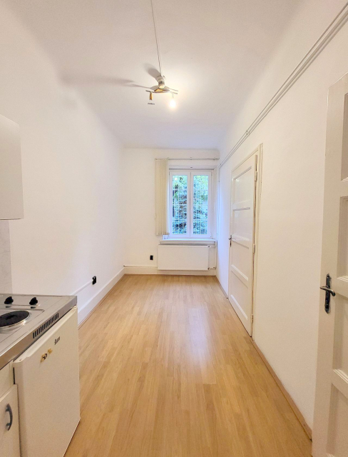 Kiadó Iroda Budapest XIV. kerület Herminamező Columbus utca