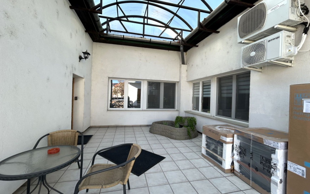 Kiadó Raktár Budapest IV. kerület Újpest Széchenyi tér