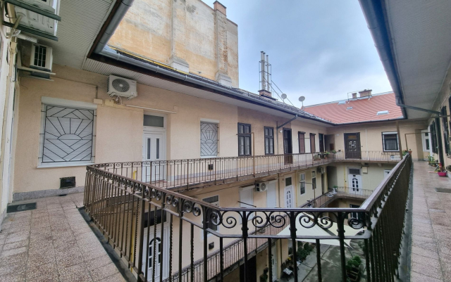 Kiadó Tégla lakás Budapest VII. kerület Erzsébetváros (Nagykörúton belül) Klauzál tér
