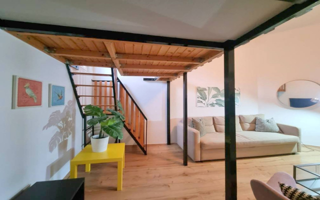 Kiadó Tégla lakás Budapest VII. kerület Erzsébetváros (Nagykörúton belül) Klauzál tér