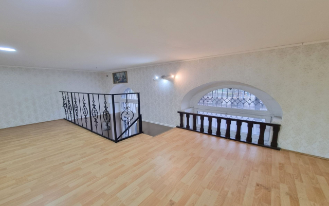 Kiadó Üzlethelyiség Budapest VIII. kerület Józsefváros (Nagykörúton kívül) Mátyás tér