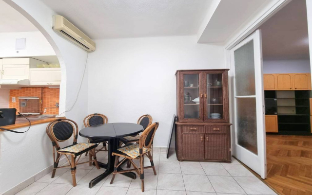 Kiadó Tégla lakás Budapest VII. kerület Erzsébetváros (Nagykörúton kívül) 