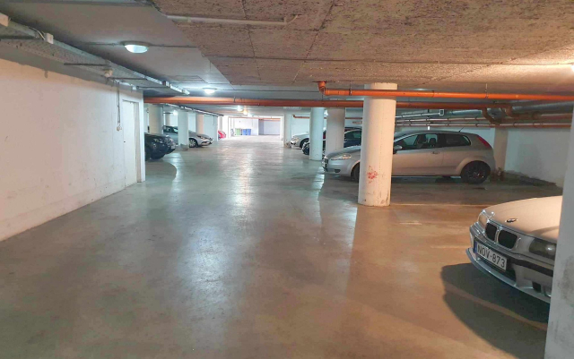 Kiadó Garázs Budapest XIII. kerület Angyalföld Szent László út