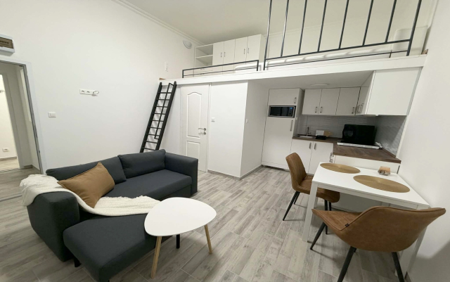 Kiadó Tégla lakás Budapest VIII. kerület Corvin negyed Kisfaludy utca