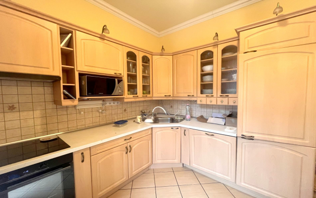 Kiadó Tégla lakás Budapest XIII. kerület Újlipótváros Radnóti Miklós utca