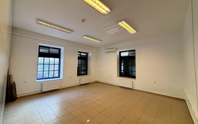 Kiadó Iroda Budapest XIV. kerület Kiszugló Róna utca