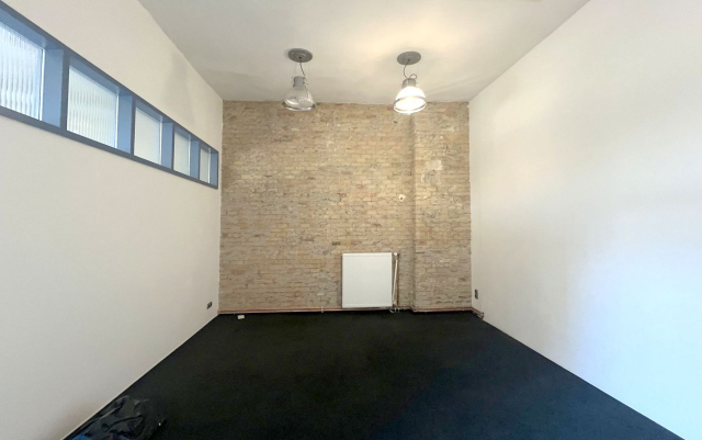 Kiadó Iroda Budapest XIV. kerület Kiszugló Róna utca