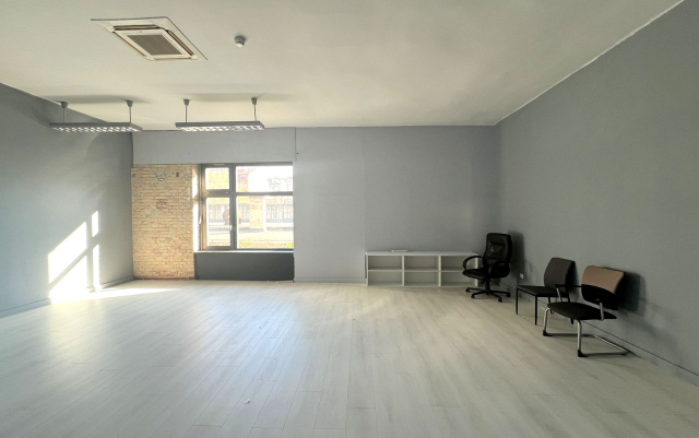 Kiadó Iroda Budapest XIV. kerület Kiszugló Róna utca