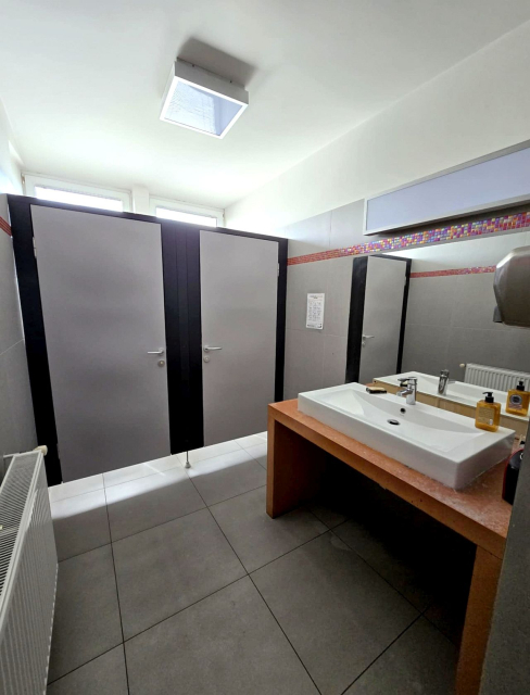 Kiadó Iroda Budapest X. kerület Újhegy Gyömrői út