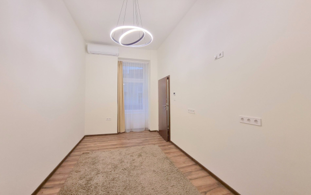 Kiadó Iroda Budapest VIII. kerület Józsefváros (Nagykörúton kívül) József körút