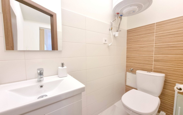 Kiadó Iroda Budapest VIII. kerület Józsefváros (Nagykörúton kívül) József körút