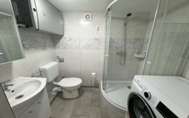 Kiadó Tégla lakás Budapest VIII. kerület Corvin negyed Kisfaludy utca