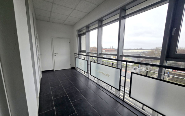 Kiadó Iroda Budapest X. kerület Népliget Kőbányai út