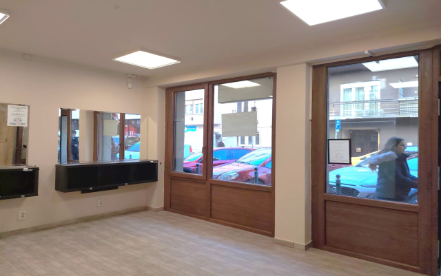 kiadó üzlethelyiég Budapest XII. kerület