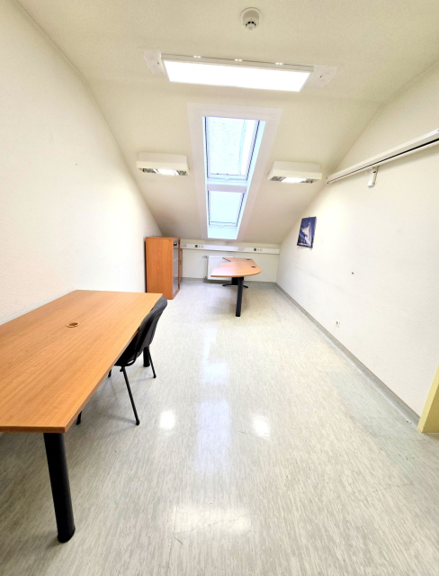 Kiadó Iroda Budapest IX. kerület Külső-Ferencváros Táblás utca