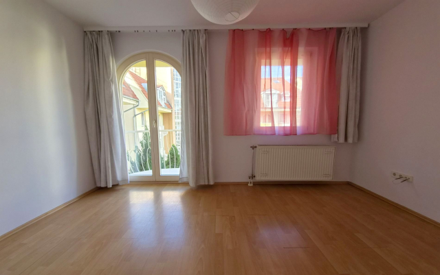 Kiadó Tégla lakás Budapest IV. kerület Nagyváradi liget lakópark Gyertyaláng utca