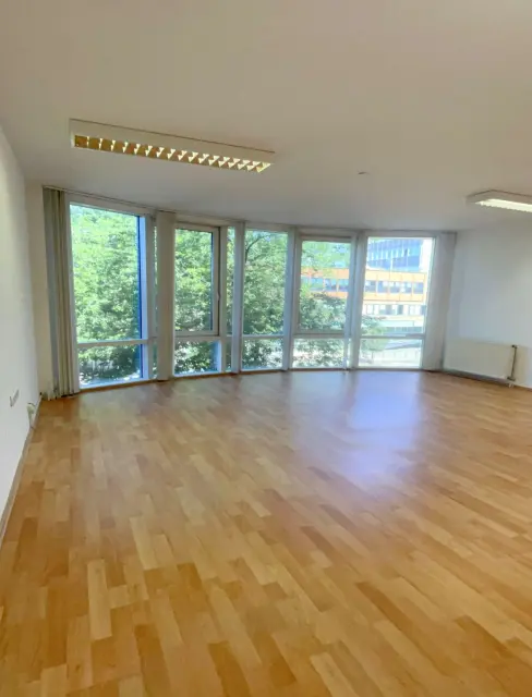 Kiadó Iroda Budapest XIII. kerület Angyalföld Röppentyű utca