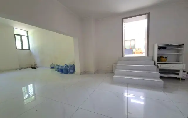 Kiadó Üzlethelyiség Budapest IV. kerület Újpest Duna sor