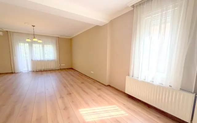 Kiadó Tégla lakás Budapest XIV. kerület Herminamező Varsó utca