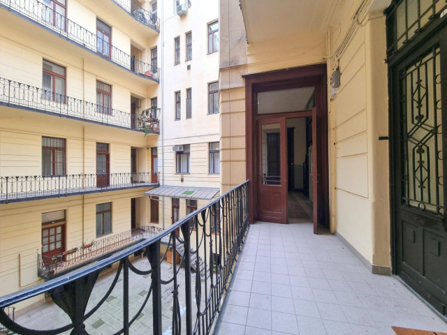 Kiadó Tégla lakás Budapest VIII. kerület Palota negyed Baross utca