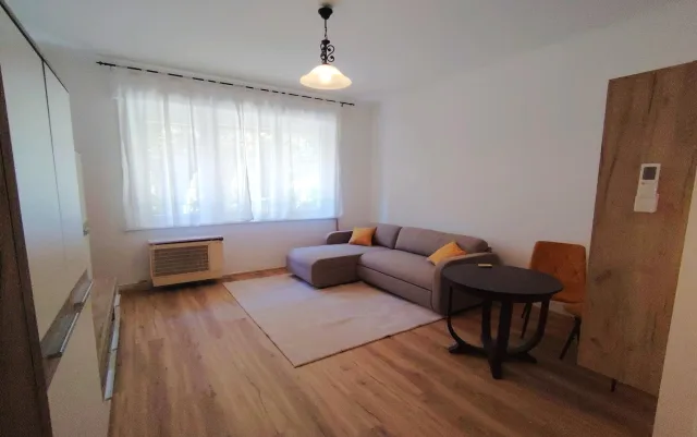 Kiadó Tégla lakás Budapest XI. kerület Gellérthegy Tarcali utca