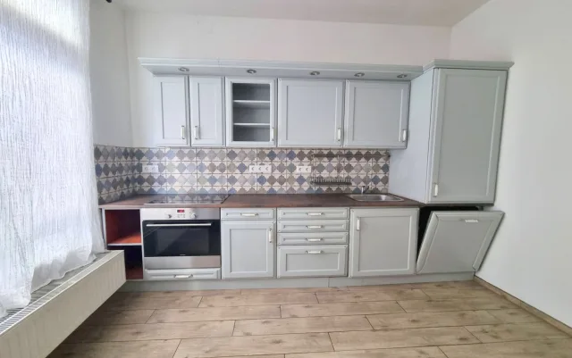 Kiadó Tégla lakás Budapest VII. kerület Erzsébetváros (Nagykörúton belül) Wesselényi utca