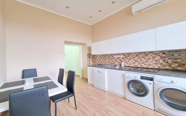 Kiadó Tégla lakás Budapest VIII. kerület Ganz negyed Delej utca