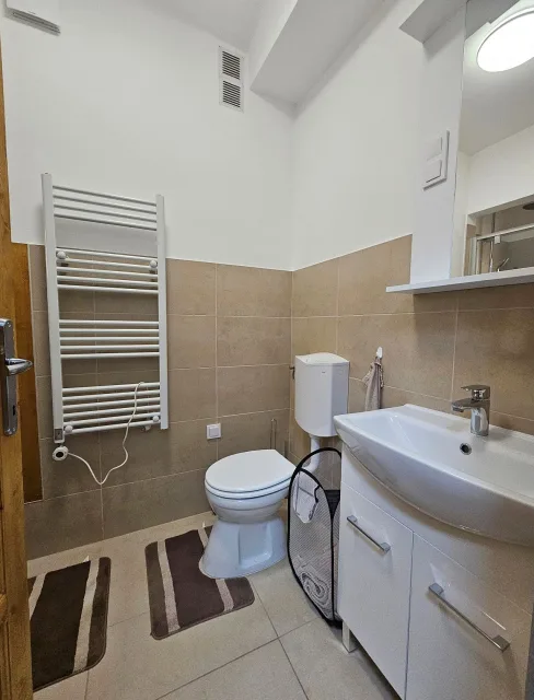 Kiadó Tégla lakás Budapest IV. kerület Újpest-Kertváros Szent László tér